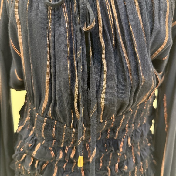 Vintage Navy Blue Blouse with Copper Accents 💃 - Picture 7 of 8